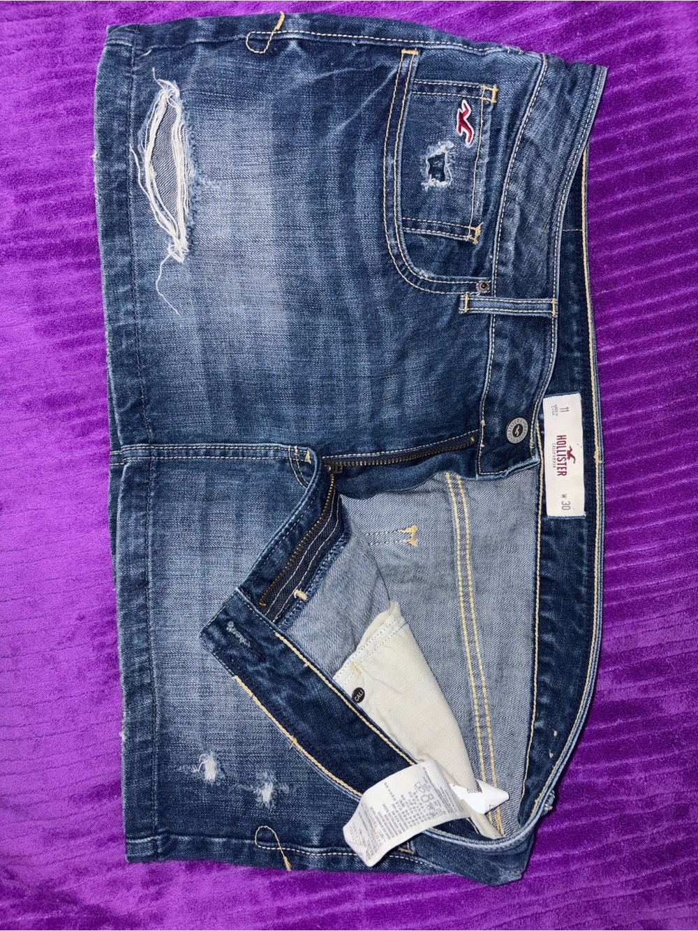 Hollister Women's Dark Blue Distressed Ankle Cropped Jeans